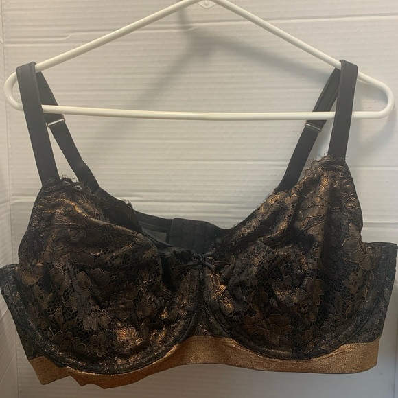 Cacique Other - Cacique Unlined Full Coverage Black and Gold Lace Bra Size 44DDD